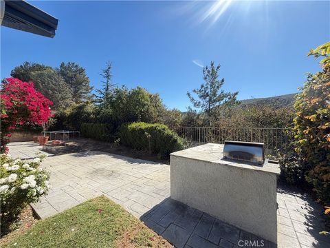 Tiny photo for 3366 Crossland St, Thousand Oaks, CA 91362 (MLS # SR26047267)