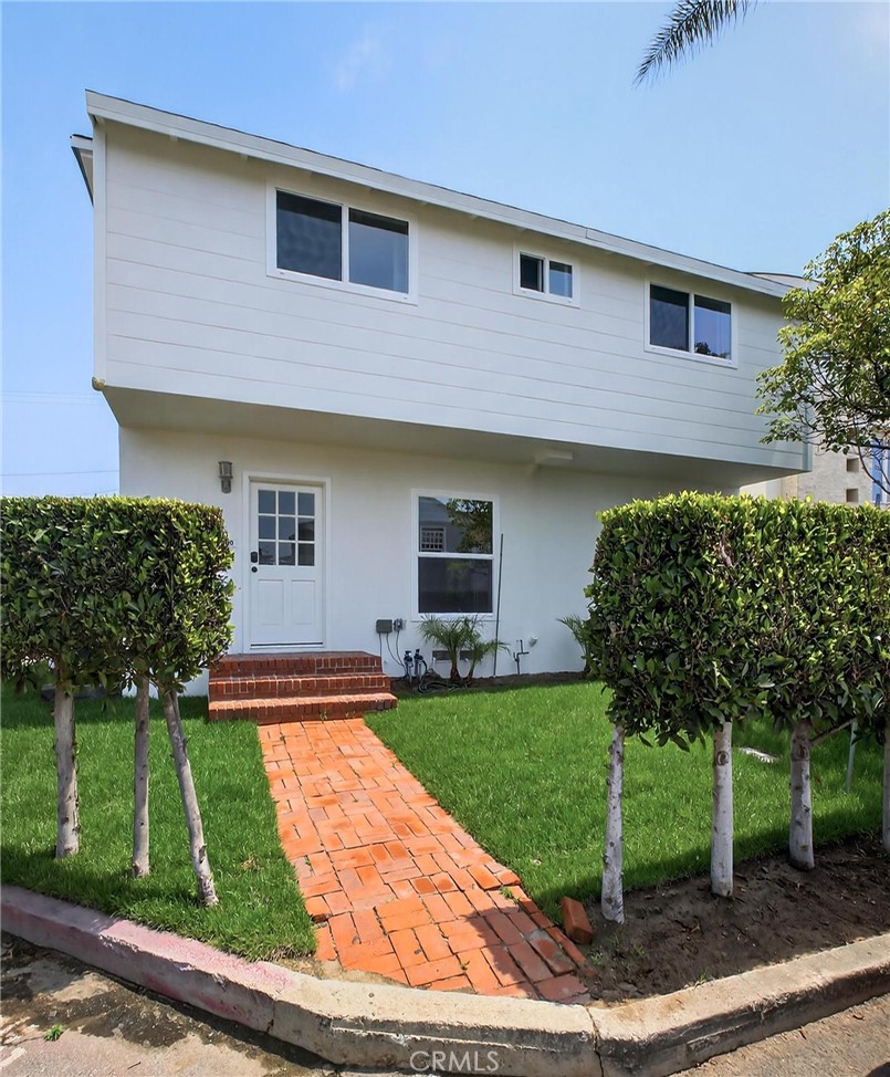 Get the best of both worlds! Huge back/front yards and the ocean is just blocks from your doorstep! This home is very charming and welcoming to all your guests and furry friends. With 4 bedrooms and 3.5 bathrooms, the sky's the limit with what you can do with all the space! 2920 Alma is adjacent to a lovely walk street and amazing ocean views from the whole west side of the home! Plus, there is a two car garage and an additional 3 spaces to park your car off the street! That's a total of five private parking spots! Come check out this amazing home and bring your surf board!