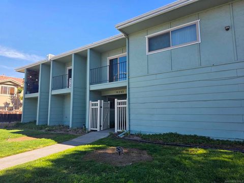 Photo of 4231 Lowell St St #14, La Mesa, CA 91941 (MLS # 260004682SD)