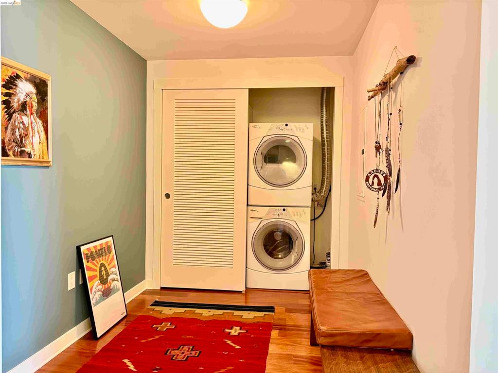 1160 Mission Street 1404