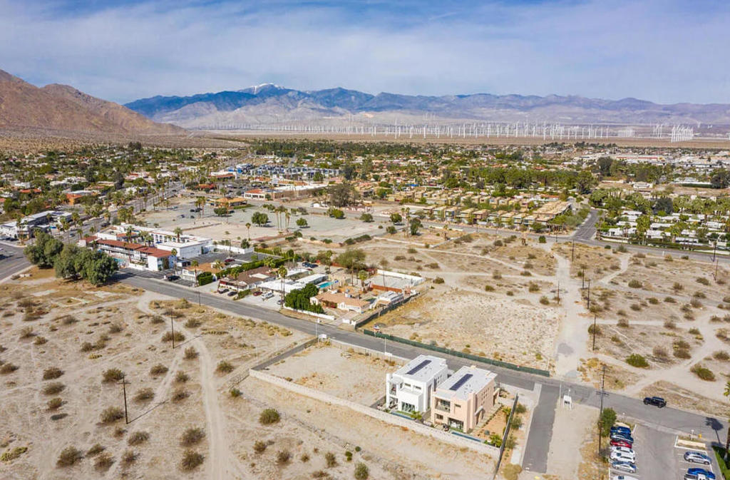 Racquet Club West - Land