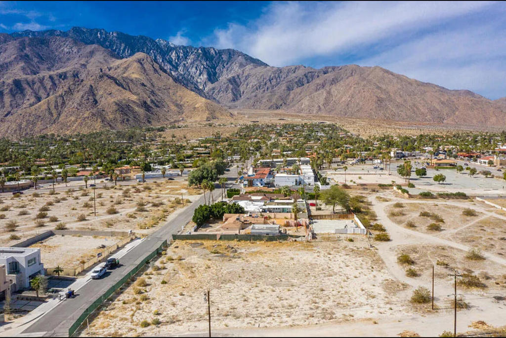 Racquet Club West - Land