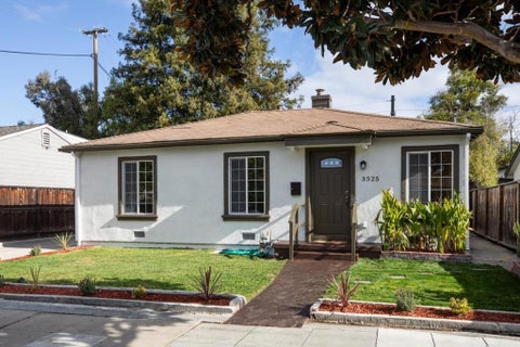 Photo of 3525 Park Boulevard, Palo Alto, CA 94306 (MLS # ML82065299)