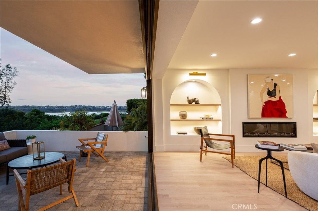 Photo of 412 Vista Grande, Newport Beach, CA 92660 (MLS # NP25230836)