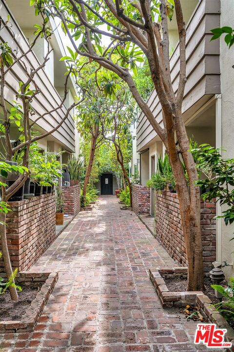 1315 Stanford Street 3