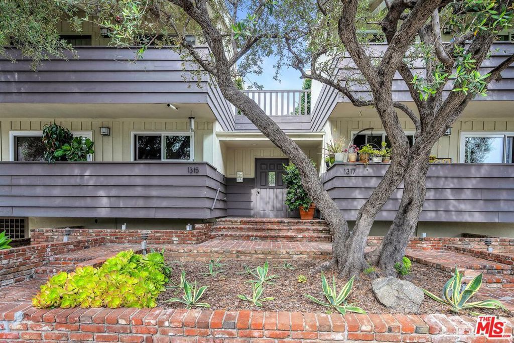 Photo of 1315 Stanford Street #3, Santa Monica, CA 90404 (MLS # 26662905)