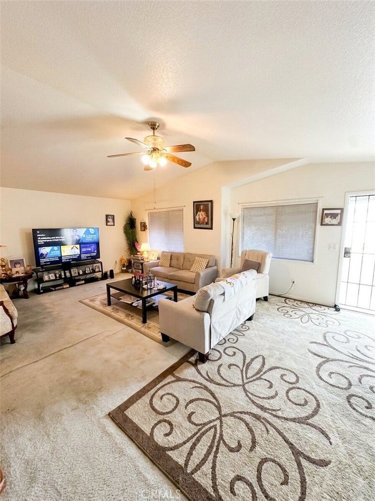 2692 Highland 66