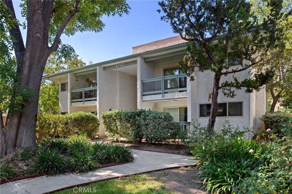 4722 Park Granada