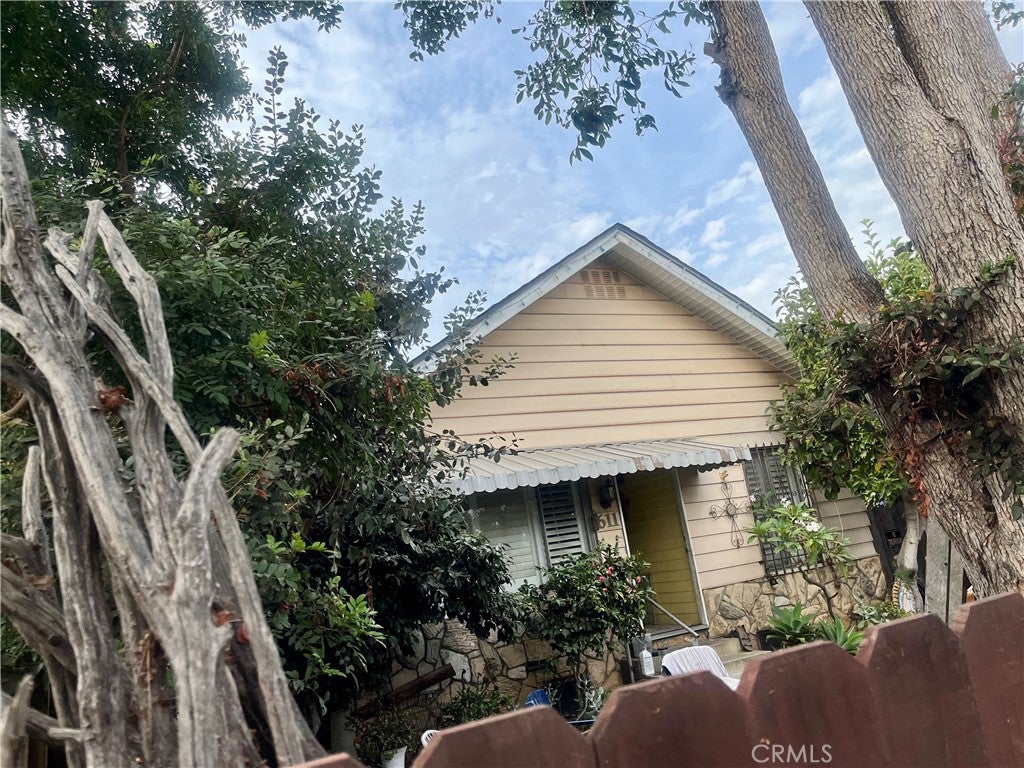 611 Sunset Avenue