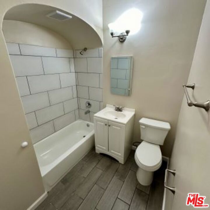 1950 Magnolia Avenue