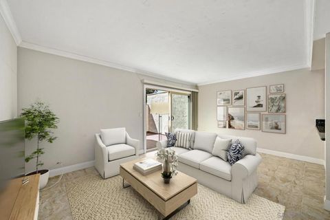 8745 Caminito Sueno La Jolla CA 92037