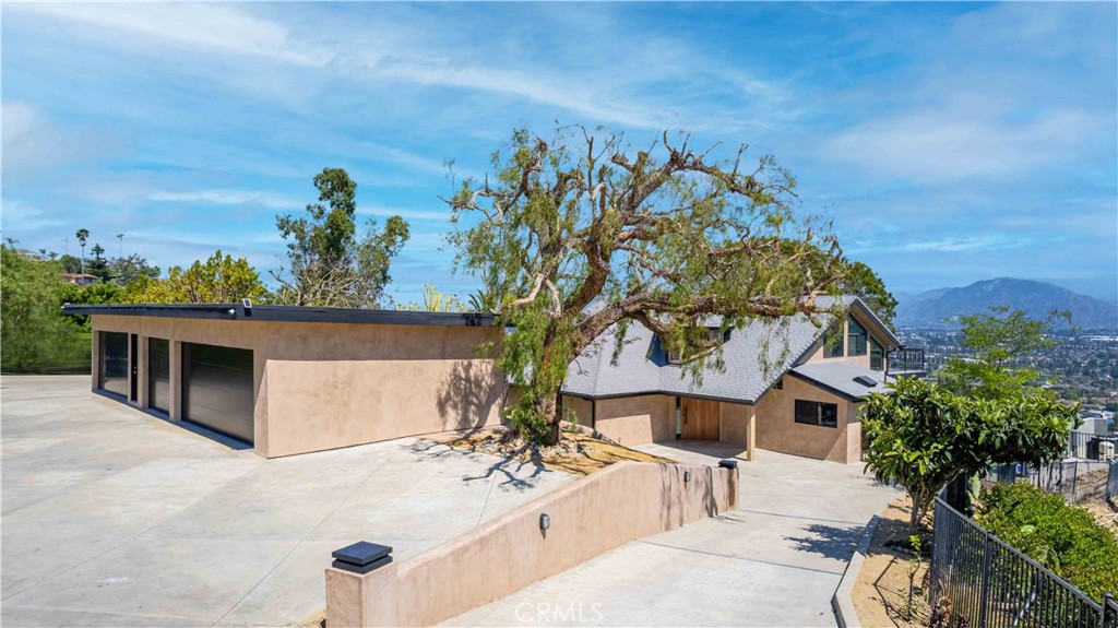 650 W Highland Drive