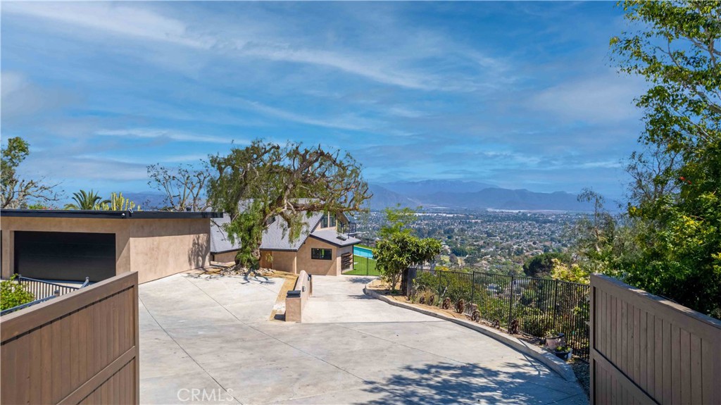 650 W Highland Drive