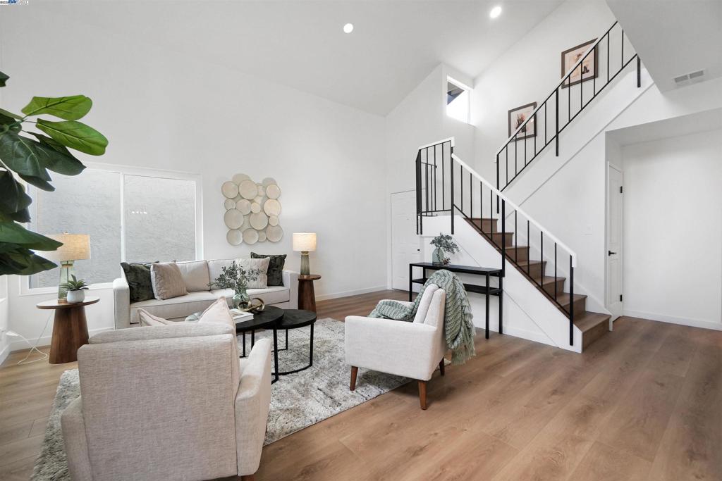 CENTRAL NEWARK - Residential