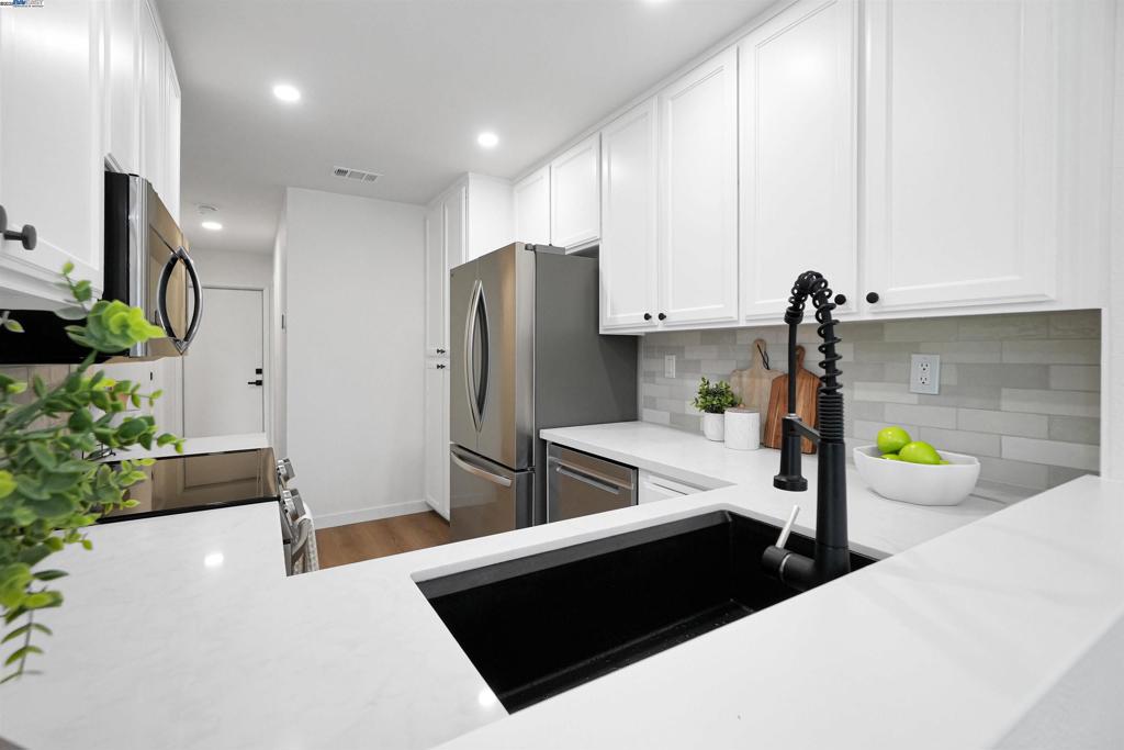 CENTRAL NEWARK - Residential