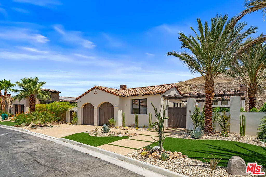 26 Santa Rosa Mountain Lane