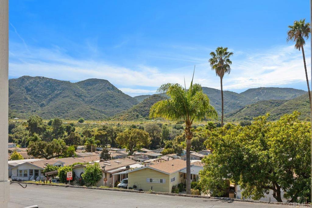 8975 Lawrence Welk Dr 112