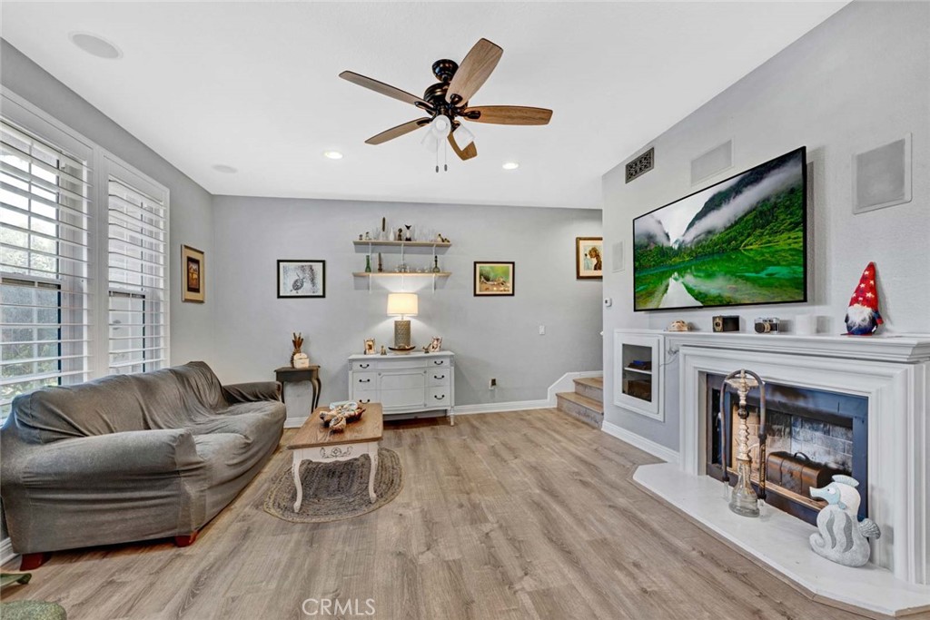 Welcome to this beautifully upgraded townhome in the highly desirable Seacove Place community. This move-in ready home features an attached one-car garage and an additional reserved parking space nearby.
Step inside to find a thoughtfully designed layout with high ceilings on the main level and vaulted ceilings in the spacious upstairs bedrooms. The living room offers a cozy fireplace, built-in speakers, and luxury waterproof flooring that flows throughout the home. The modern kitchen showcases quartz countertops and backsplash, updated cabinetry, and stainless steel appliances, with a separate laundry room conveniently located between the kitchen and garage.
All bathrooms have been tastefully remodeled, including a stunning primary suite bath featuring marble counters and a luxurious tub/shower combo. Additional upgrades include double pane windows, bull-nosed drywall corners, and whole-home internet wiring for added convenience.
Easy to show and ready to impress—don’t miss this opportunity to own a stylish townhome in a fantastic location!