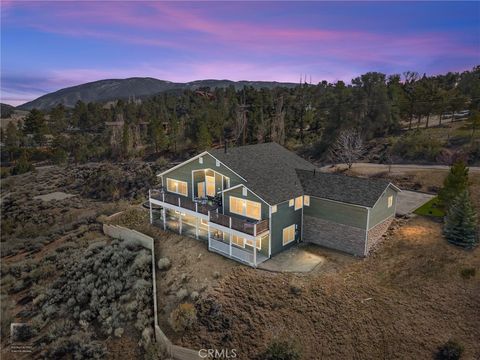 Photo of 9401 Whispering Pines Rd, Frazier Park, CA 93225 (MLS # PI26077408)