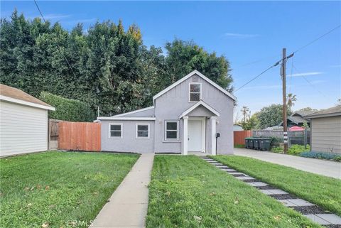 Photo of 354 E Culver Avenue, Orange, CA 92866 (MLS # PW26010735)