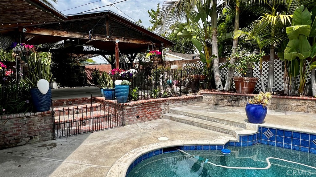 1304 S Courson Drive