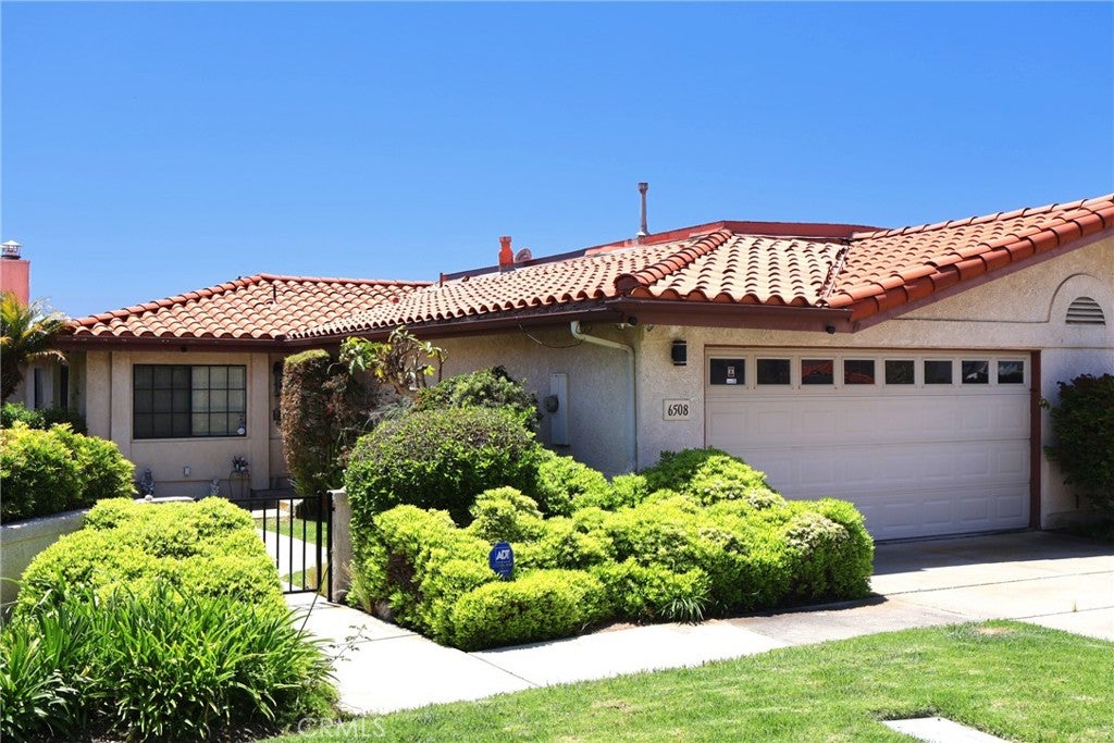 Photo of 6508 Sandy Point Court, Rancho Palos Verdes, CA 90275 (MLS # PV26138661)