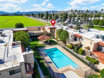 2463 W Acacia Avenue Hemet CA 92545