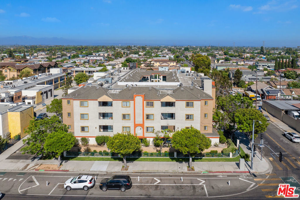225 W Colden Avenue