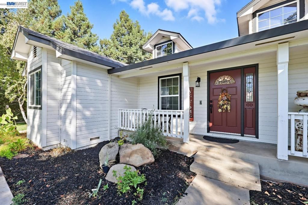 Photo of 10638 Toews Ave Ave, Le Grand, CA 95333 (MLS # 41128921)