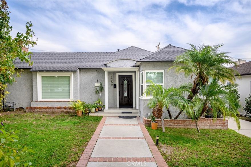 Fully Updated Single Family Home * Located In NW Glendale * 3 Bedrooms / 2 Bathrooms * 1,826sqft * 6,645sqft Lot * Large Living Room With High Ceilings & A Fireplace * Separate Dining Room That Opens To The Updated Kitchen * Separate Laundry Area * Laminate Floors * Recessed Lighting * Central A/C & Heat * Covered Patio * Heated Pool & Spa * 2 Car Detached Garage * Tenant Pays All Utilities