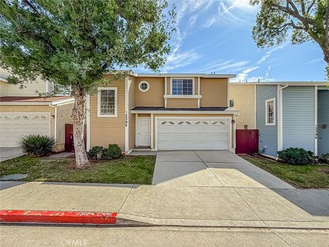 12392 Carl Street Pacoima CA 91331
