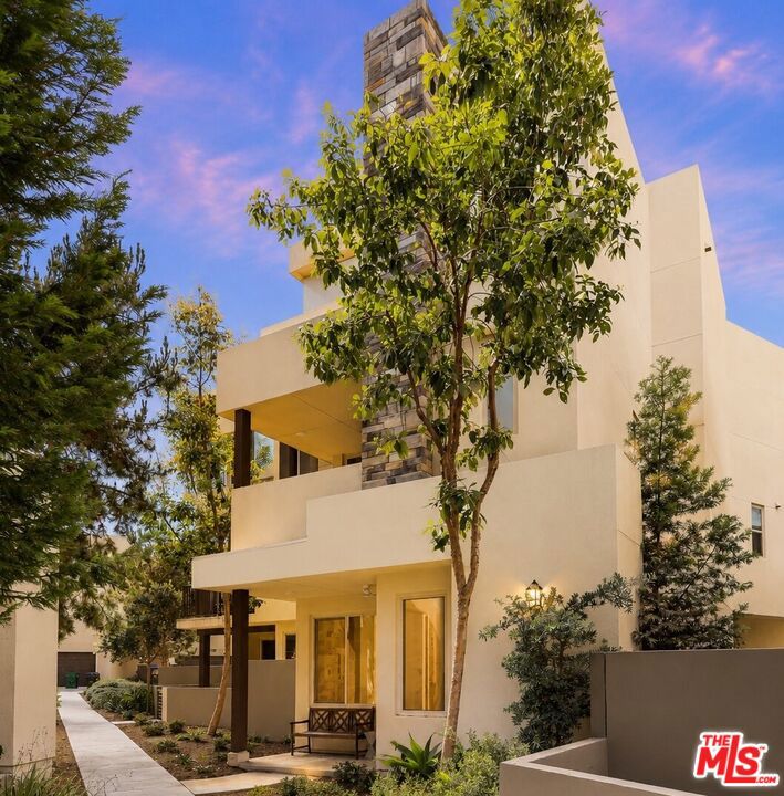 116 Catalyst, Irvine CA 92618