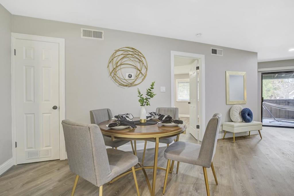 999 W Evelyn Terrace 40