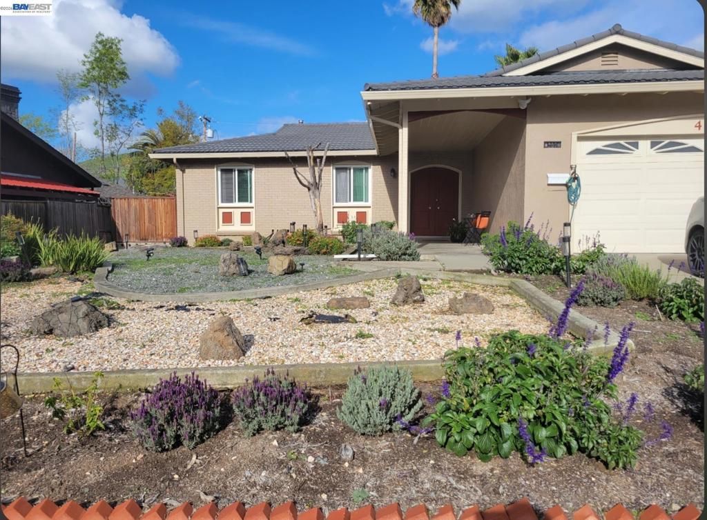 Photo of 42170 42170 Camino Santa Barbara, Fremont, CA 94539 (MLS # 41124744)