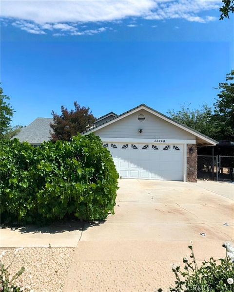 Photo of 34240 Stowe Road, Winchester, CA 92596 (MLS # SW26105347)