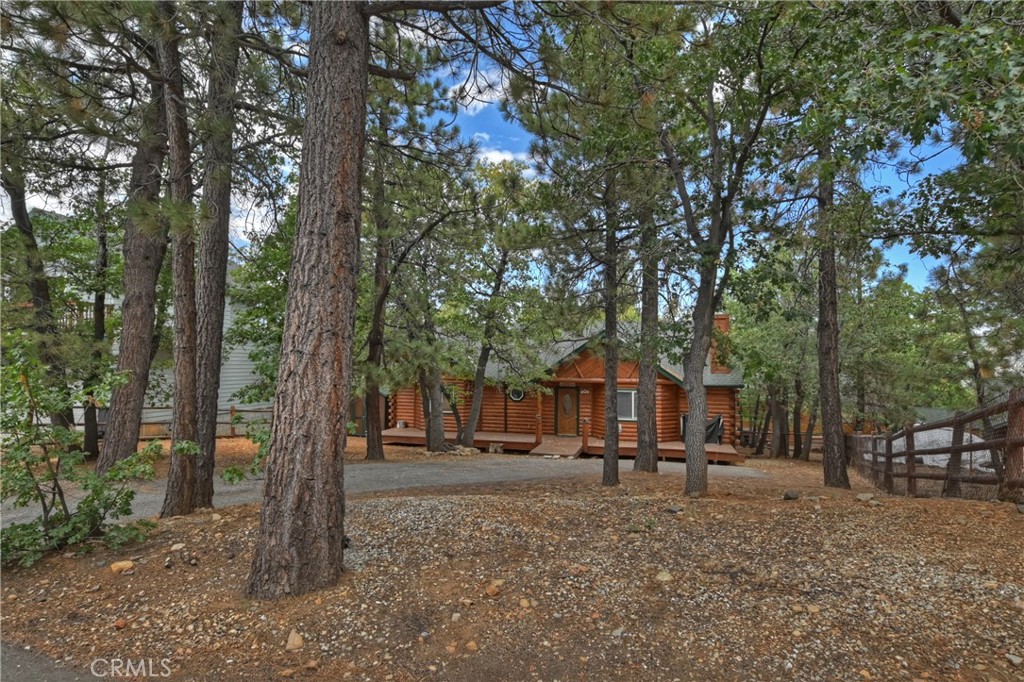 1394 La Crescenta Drive
