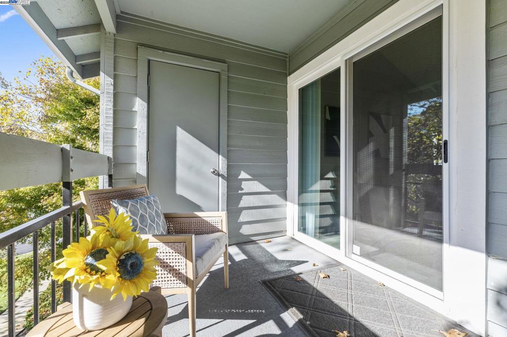 CANYON MEADOWS - Residential