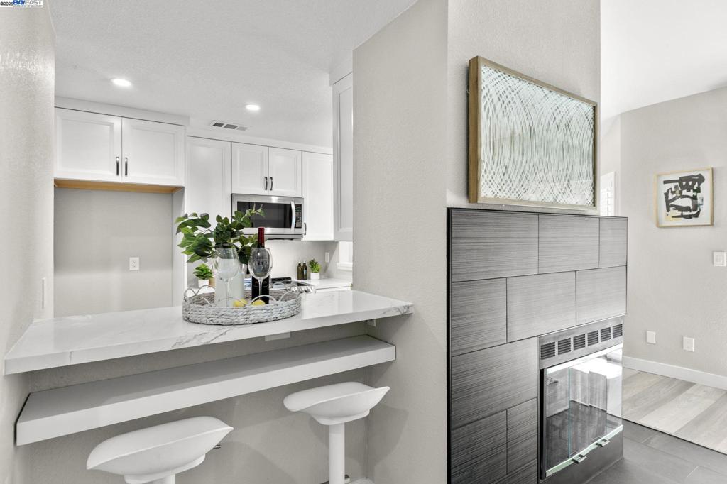 CANYON MEADOWS - Residential