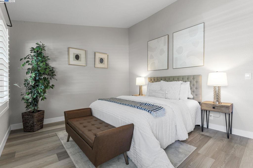 CANYON MEADOWS - Residential