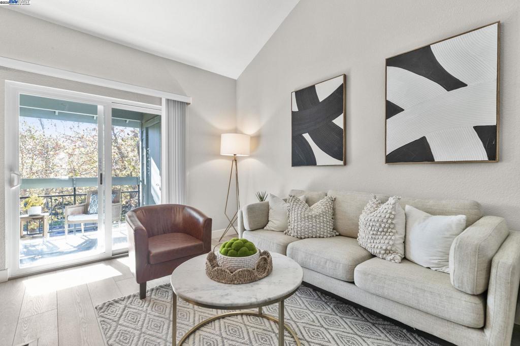 CANYON MEADOWS - Residential