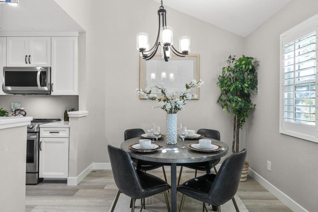 CANYON MEADOWS - Residential