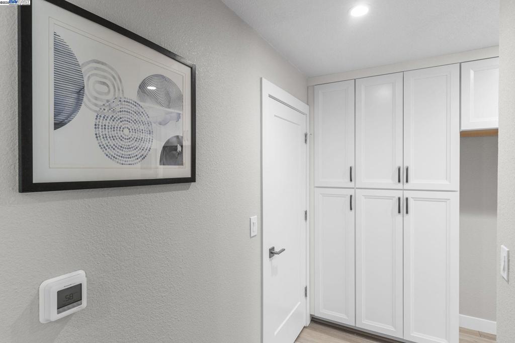 CANYON MEADOWS - Residential