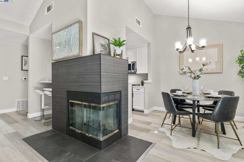 CANYON MEADOWS - Residential