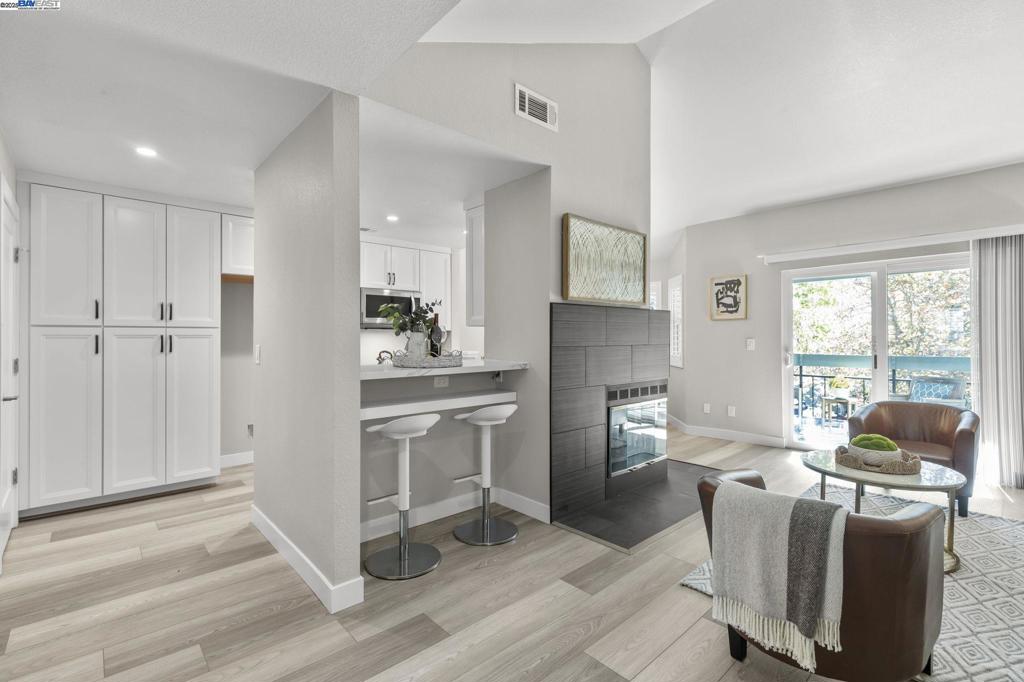 CANYON MEADOWS - Residential