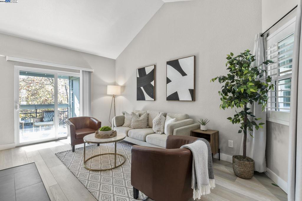 CANYON MEADOWS - Residential