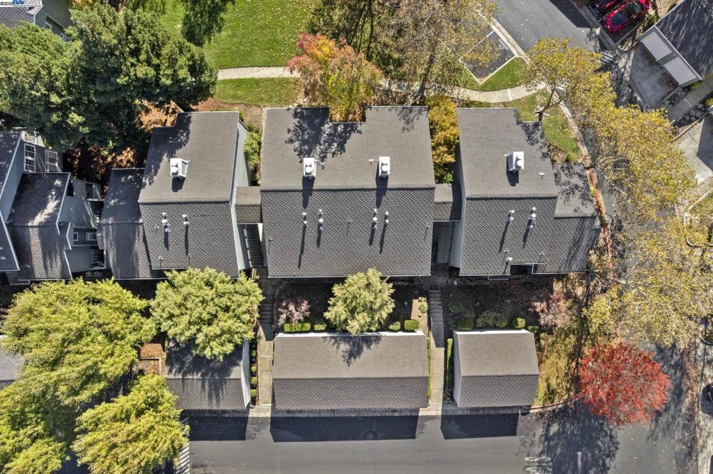 CANYON MEADOWS - Residential