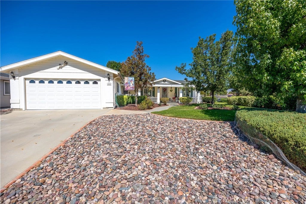 2502 Peach Tree Street