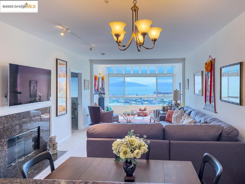 1400 Pinnacle Ct 316