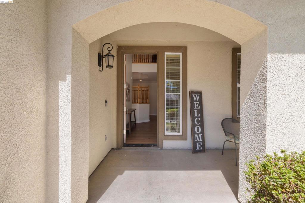 9569 California Oak Cir