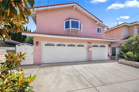 7842 Cypress Drive, Huntington Beach, CA 92647 - MLS#: OC25131544